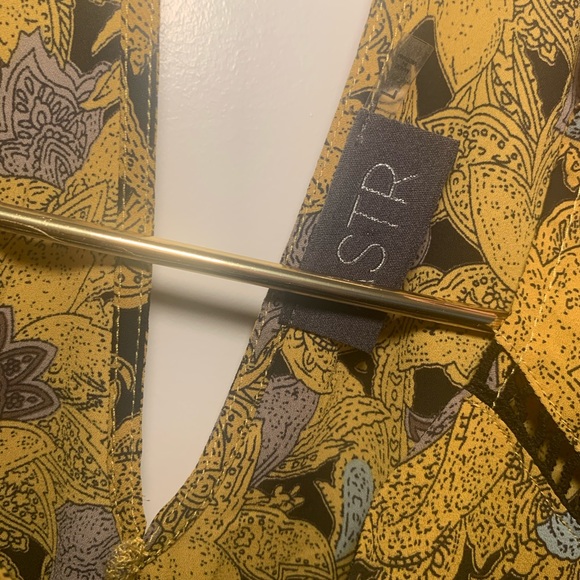 ASTR Blouse - Picture 7 of 13